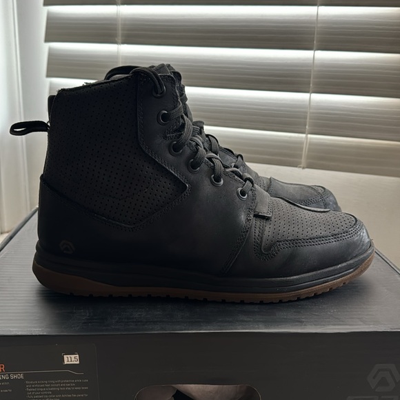 EUC Reax Fulton Air Riding Shoe - Picture 3 of 7